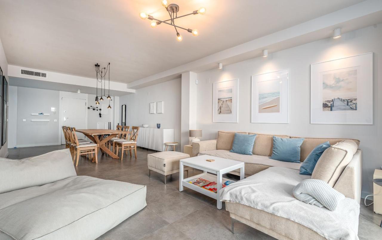 Luxurious Apartment With Sea Views Blue Suites B2-103 マニルバ エクステリア 写真