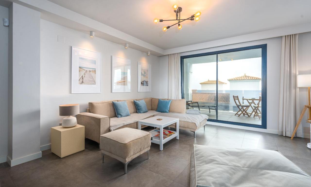 Luxurious Apartment With Sea Views Blue Suites B2-103 マニルバ エクステリア 写真