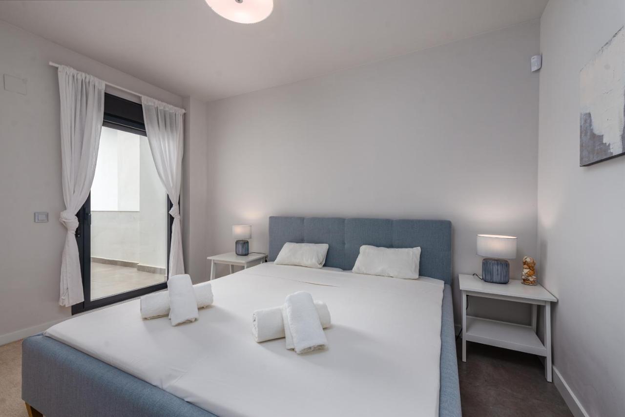 Luxurious Apartment With Sea Views Blue Suites B2-103 マニルバ エクステリア 写真
